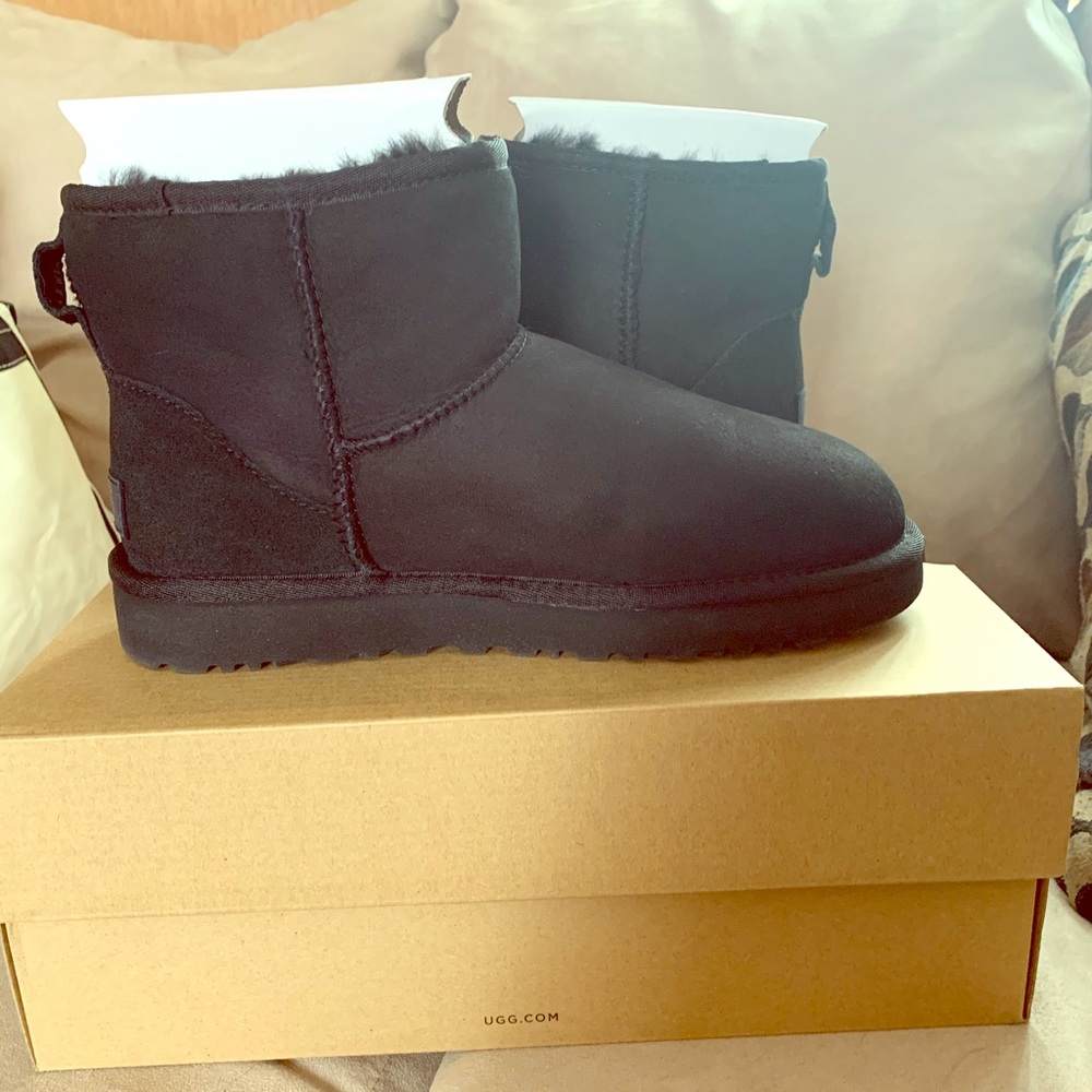 They don’t fit me, I wear a difference size shoe.
